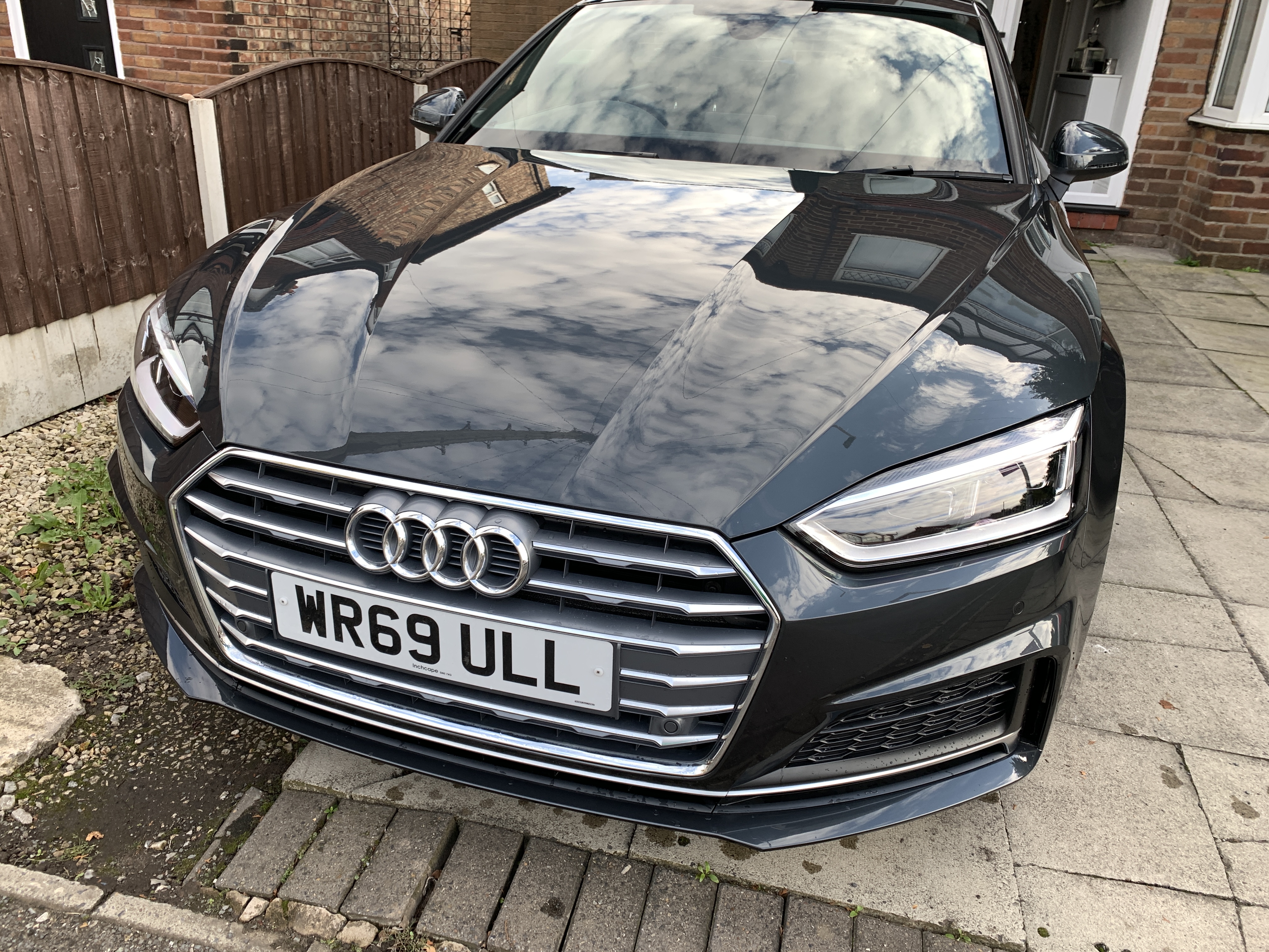 used car leasing in the UK image of car