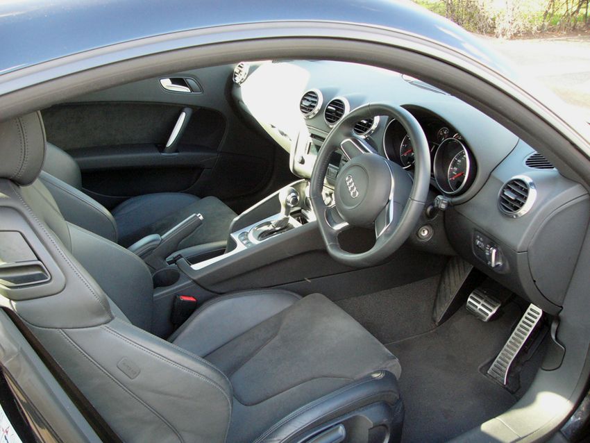 used car leasing in the UK image of car