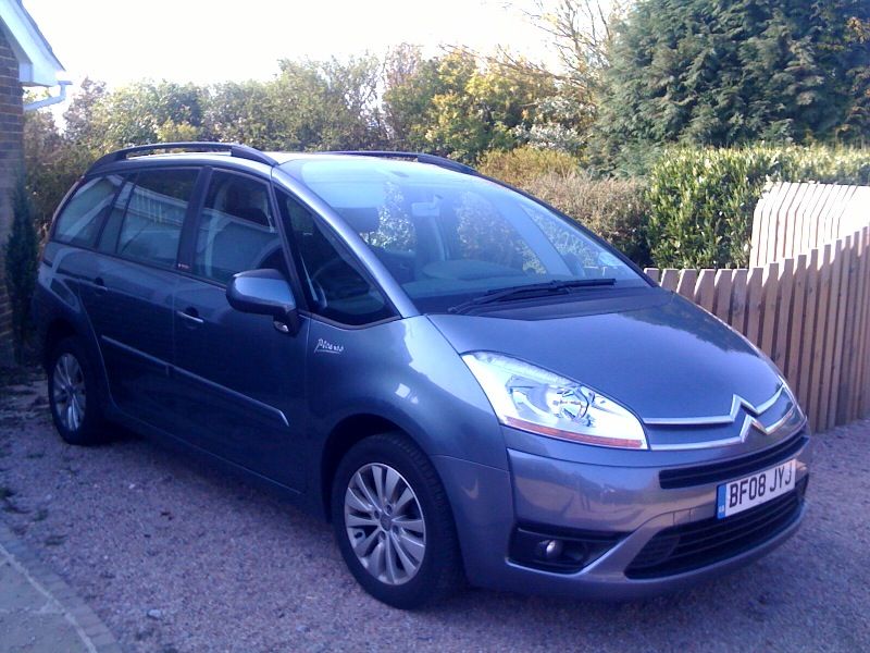 used car leasing in the UK image of car